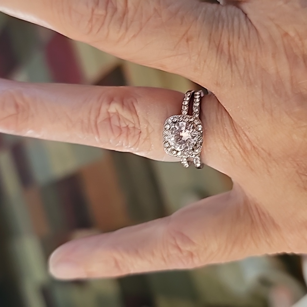 New 2 pc engagement set Size 7